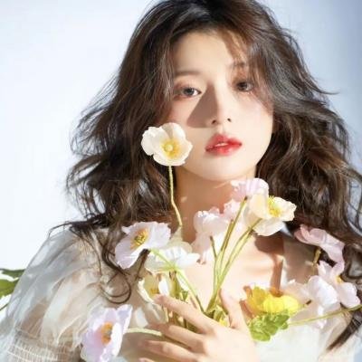 裴总每天都想父凭子贵